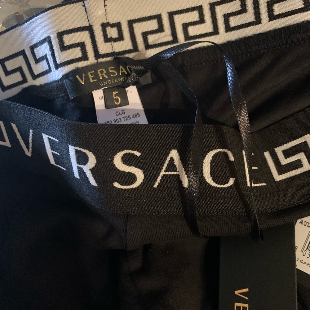 VERSACE - Picture 5 of 10